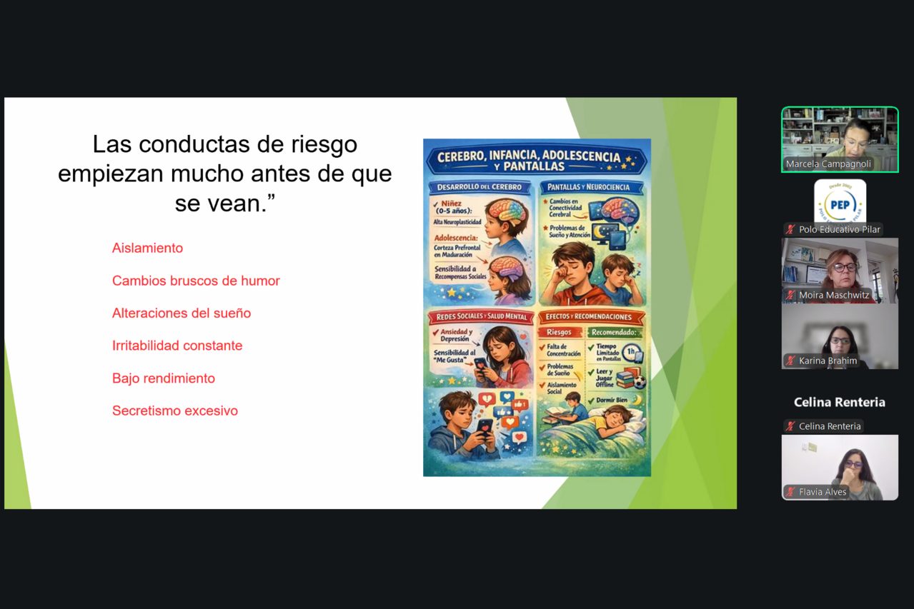 Encuentro virtual para familias: la pantalla de la charla con los participantes conectados